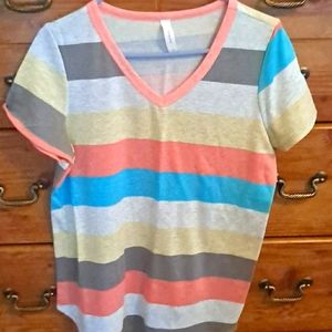 Honey Me striped and heathered Tshirt, size Medium